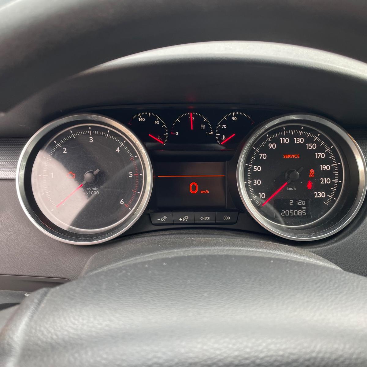 Peugeot 508 2011 — photo 11
