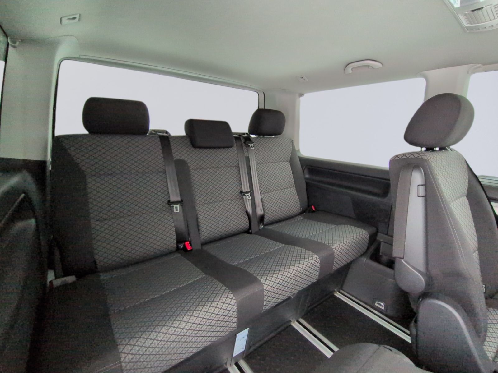 T6.1 Multivan 2.0 TDI DSG KAMERA+STHZ+LED+APP