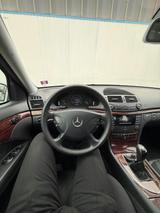 Mercedes-Benz Mercedes E Klasse E240 Tüv Neu technisch i... - gebrauchte Mercedes-Benz E 240 aus dem Jahr 2003