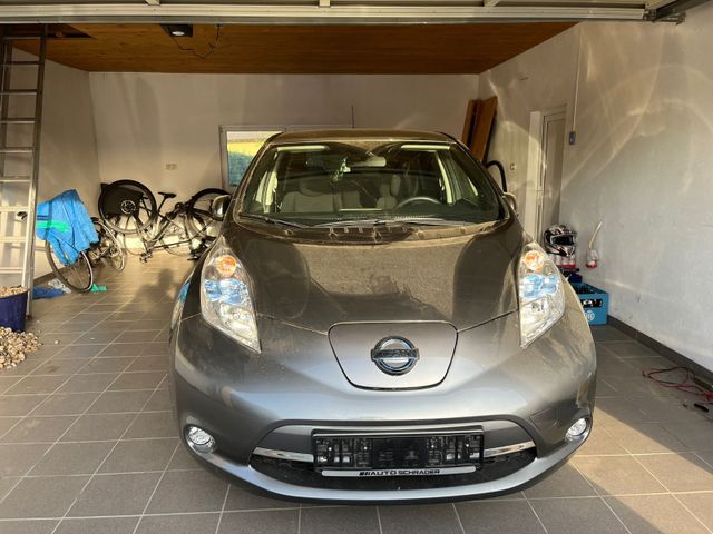 Nissan Leaf Black Edition