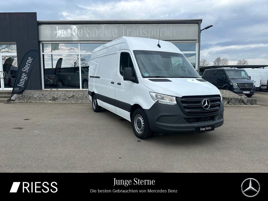 Image of Mercedes-Benz Sprinter