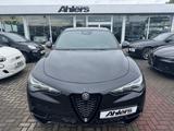 Alfa Romeo Stelvio Veloce Q4+AHK+MATRIX+LEDER+MEMORY+ELHECK - Alfa Romeo