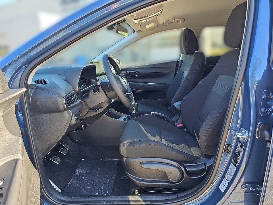 Fahrzeugabbildung Hyundai BAYON MY25 1.0T 6MT PRIME NAV+BOSE+KAMERA+PDC+QI