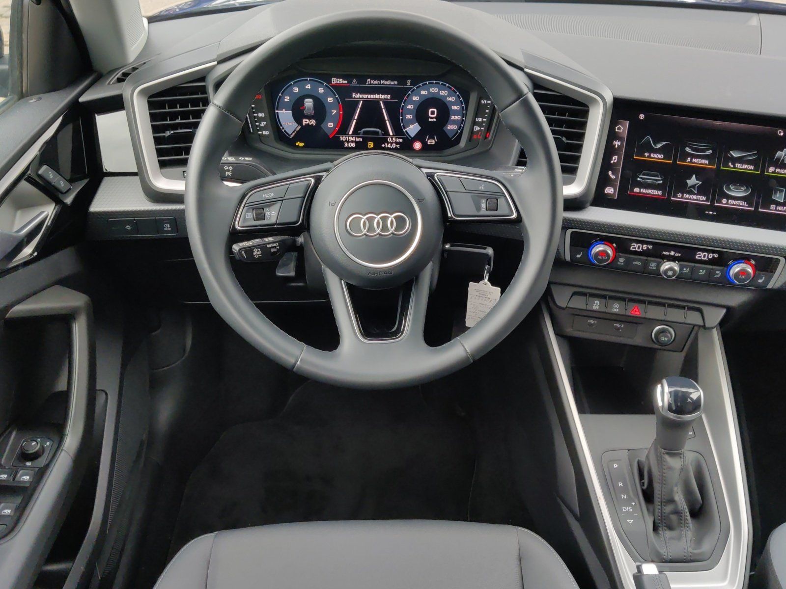 Fahrzeugabbildung Audi A1 allstreet 30 TFSI PDC,SHZ,ACC,Klimaaut.,LM