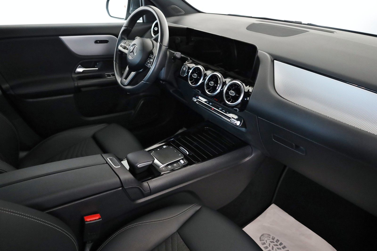 Fahrzeugabbildung Mercedes-Benz GLA 250 e Style,T.Leder,Navi,LED,SH