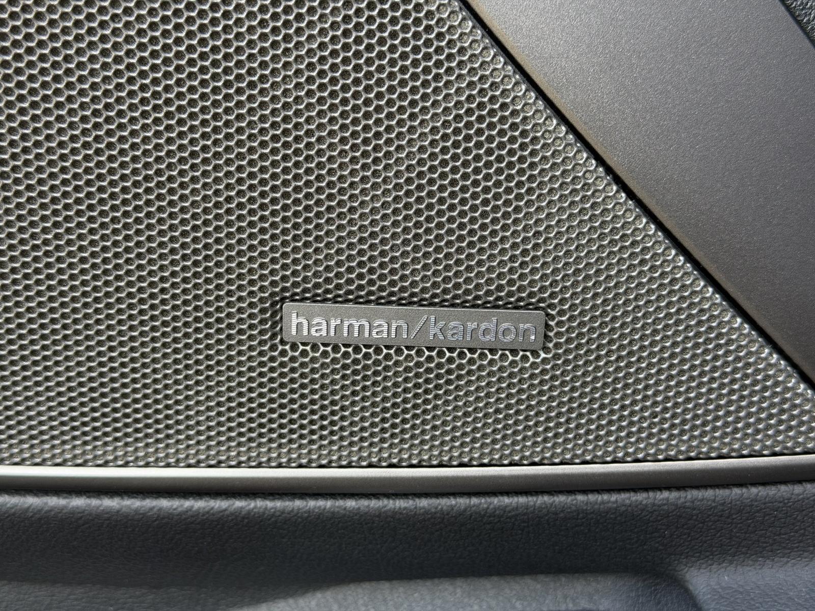 BMW 320 d xDrive |LCProf|Pano|HUD|H/K|Kamera|