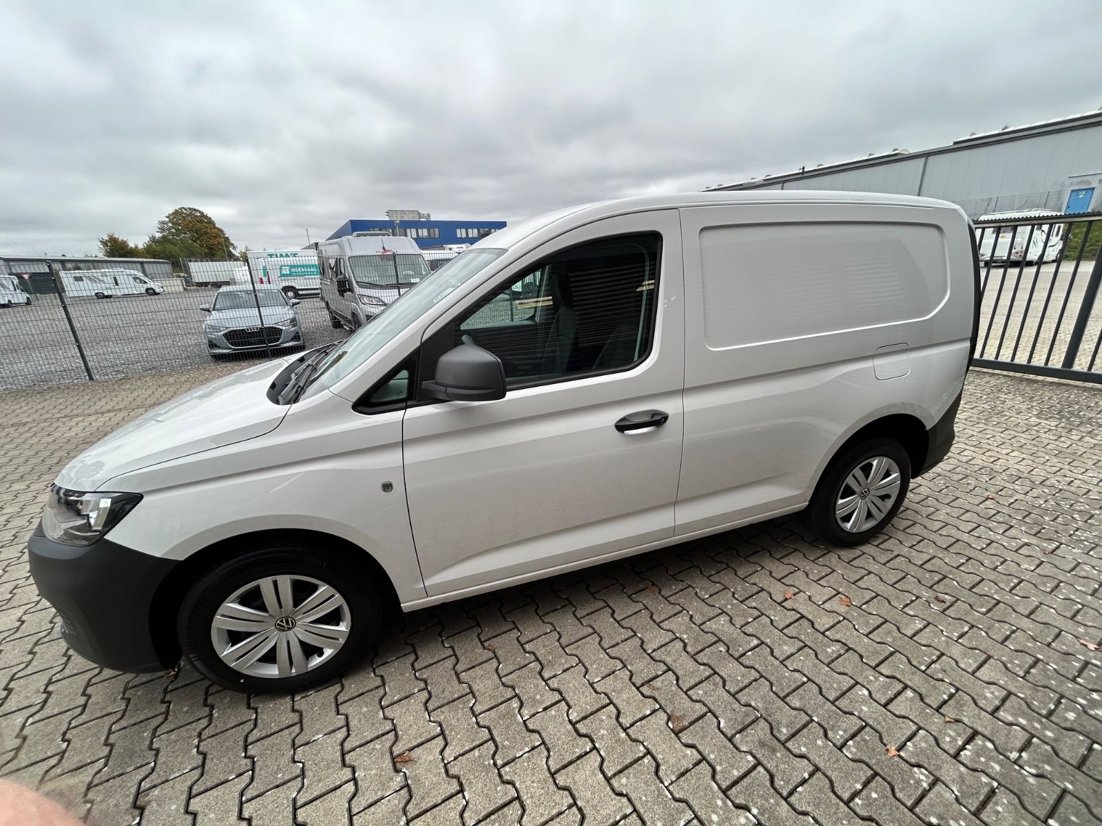 Fahrzeugabbildung Volkswagen Caddy Cargo TDI