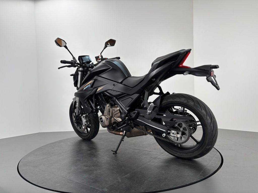 Fahrzeugabbildung QJ Motor SRK 700 *A2-TAUGLICH *WENIG KILOMETER *1.HAND