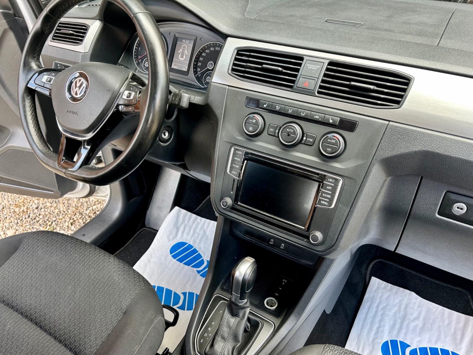 Volkswagen Caddy PKW Trendline BMT