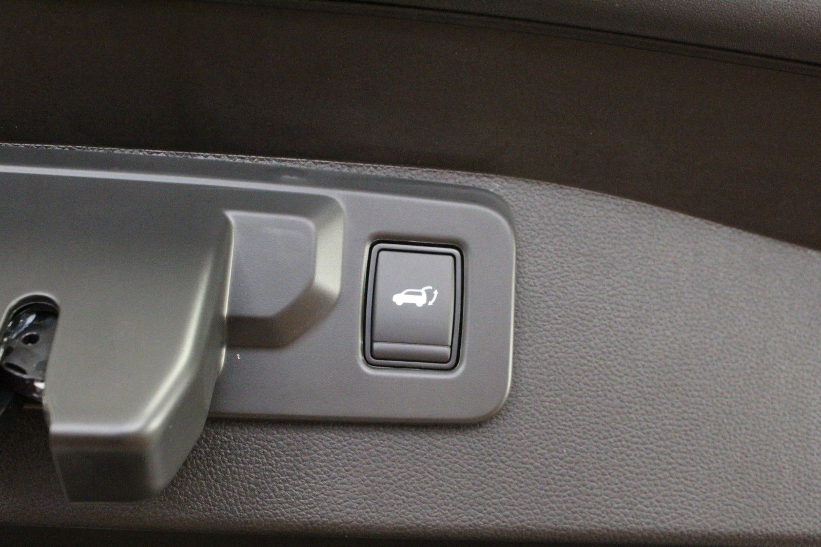 Fahrzeugabbildung Renault Austral Mild Hybrid 160 Techno *Allwetterreifen*