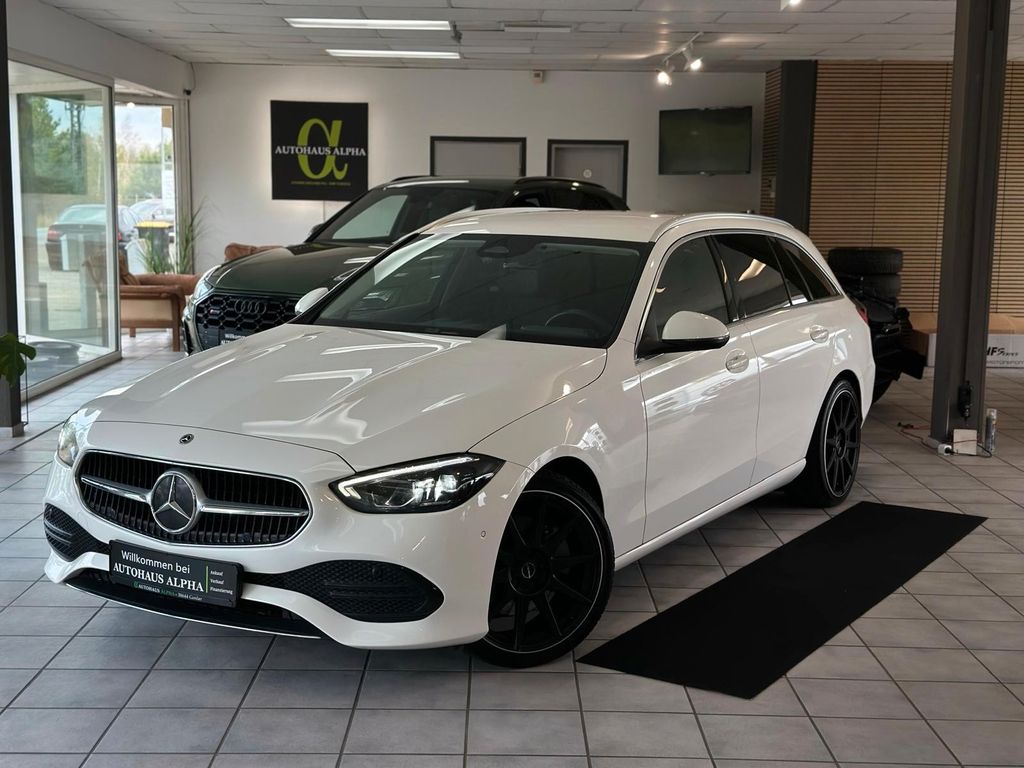 Image of Mercedes-Benz C 300