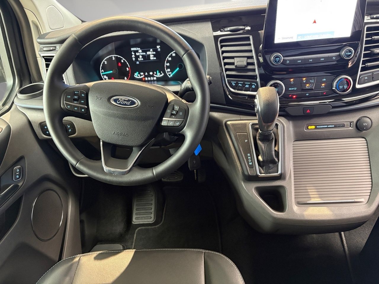 Ford Tourneo Custom L2 Active /CAM+AHK+STANDH foto 18