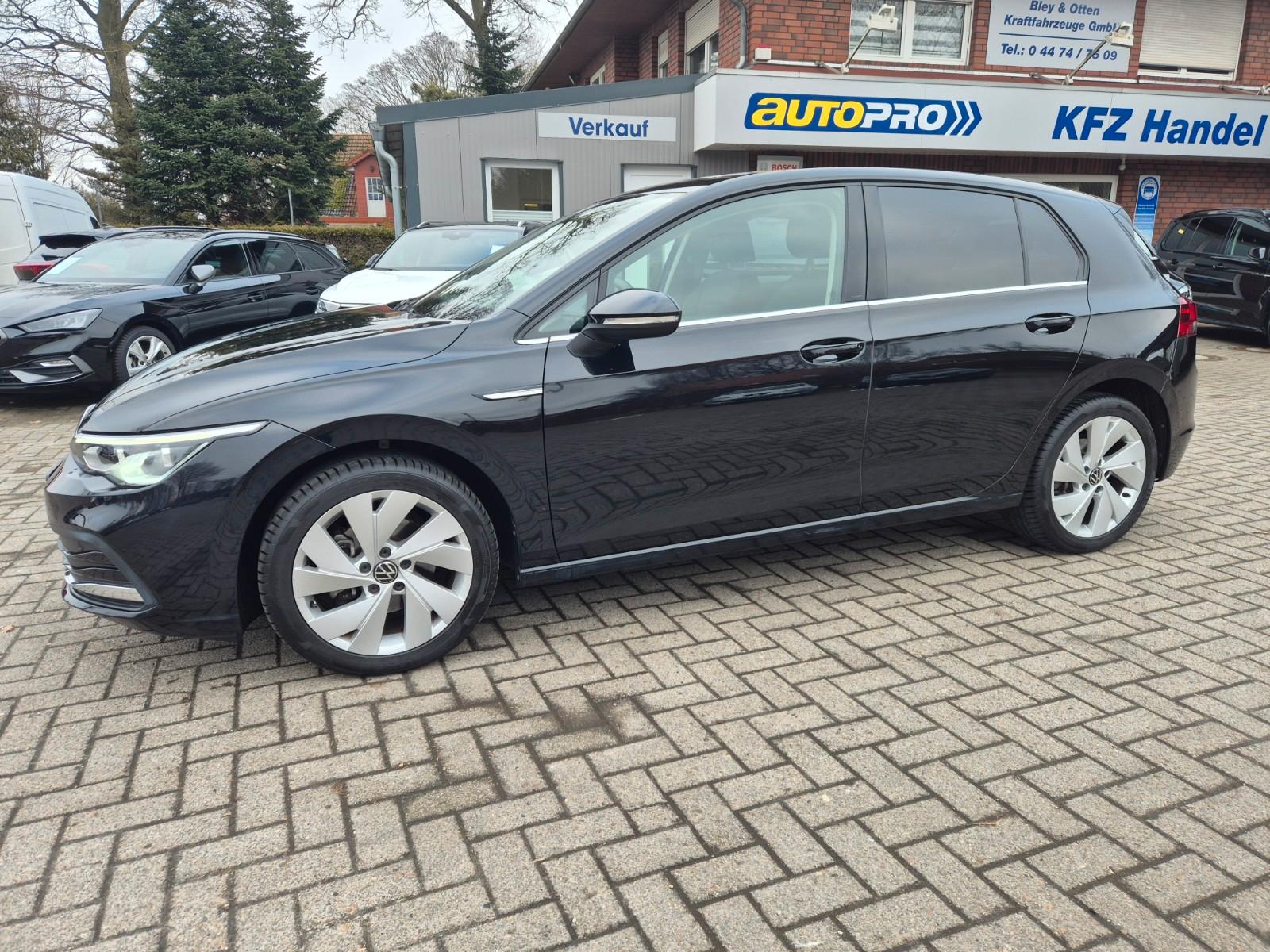 Volkswagen Golf VIII Lim. Style eTSI DSG APP-Connect / Navi