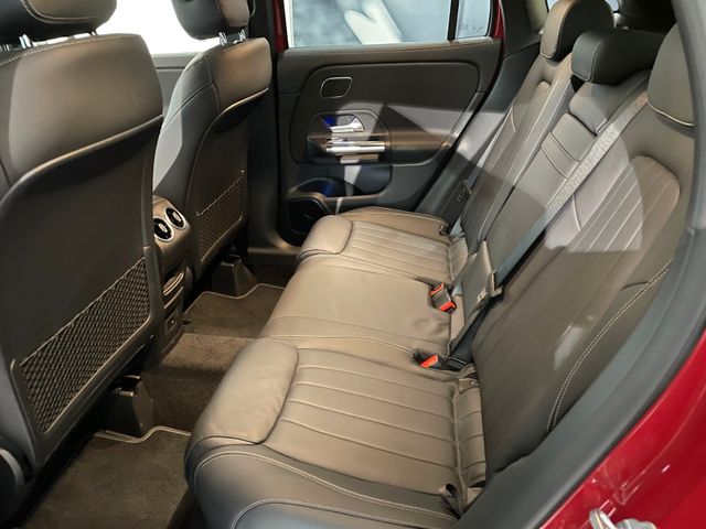 Fahrzeugabbildung Mercedes-Benz GLA 250 4M Head-Up/Multikontursitz/Standheiz/AHK