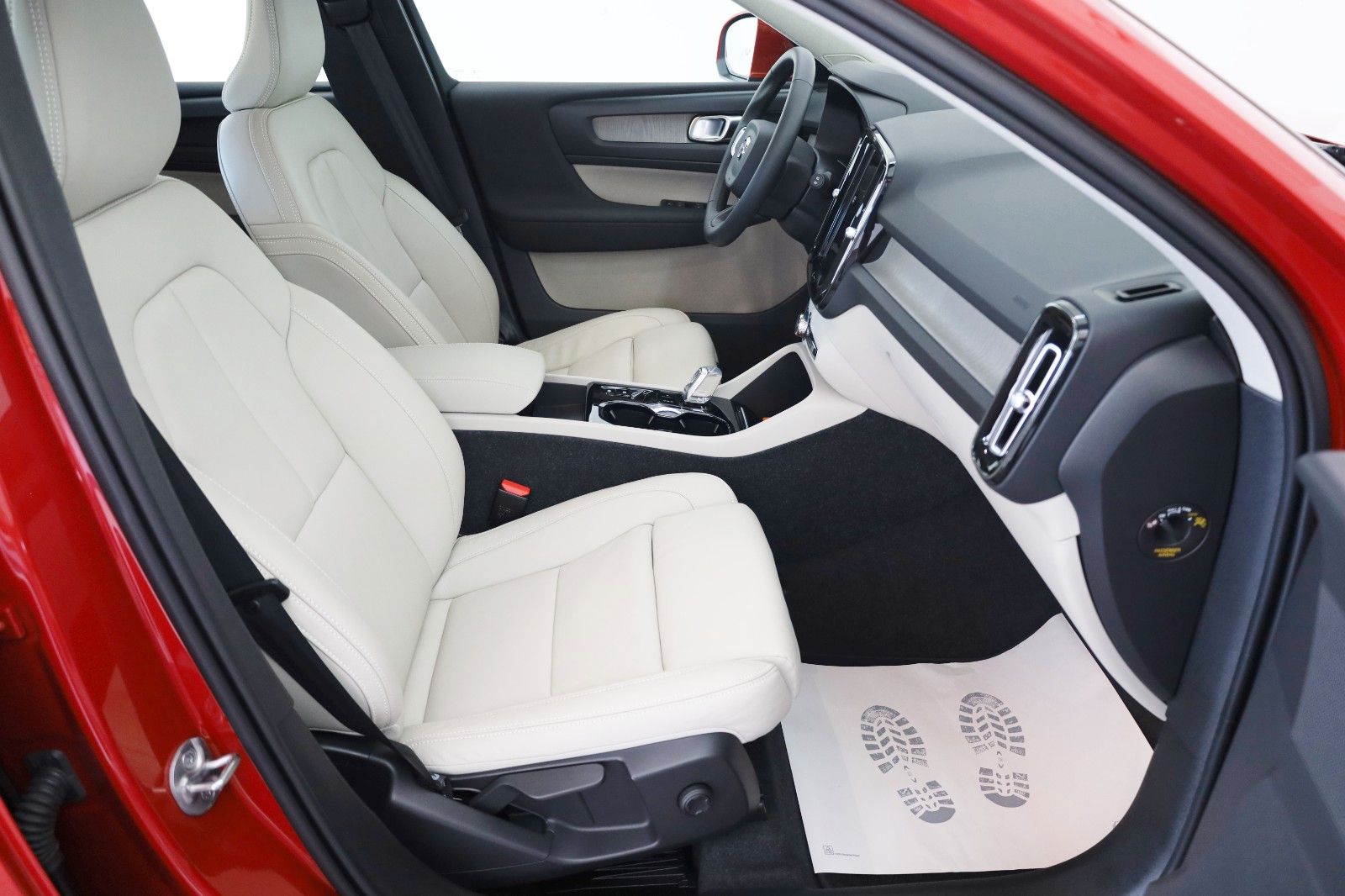 Fahrzeugabbildung Volvo XC40 Inscription T5,Leder,Navi,SH,360Kamera +WR