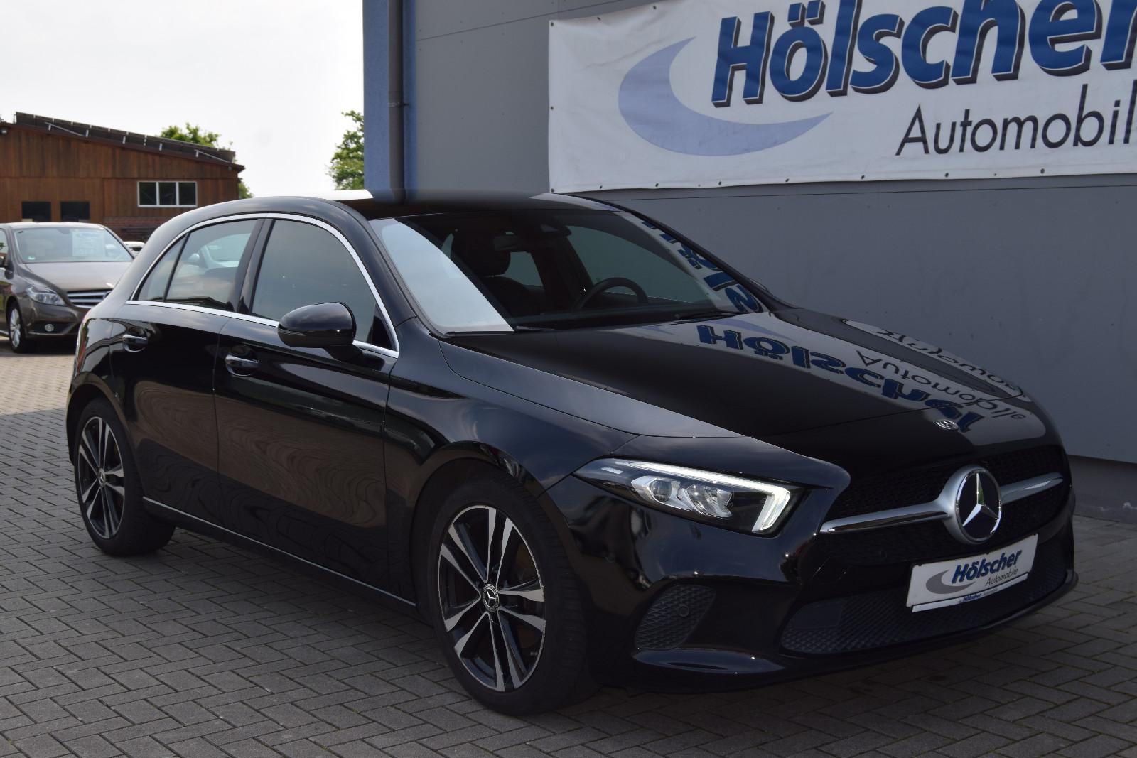 Mercedes-Benz A 180!AUTOMATIK!Navi,Leder,Xenon,Parks,V&H,,,,,,