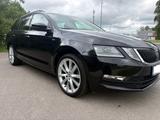 Skoda Octavia Combi 1.5 TSI ACT DSG "Soleil" - Skoda Octavia SOLEIL mit Benzin-Antrieb
