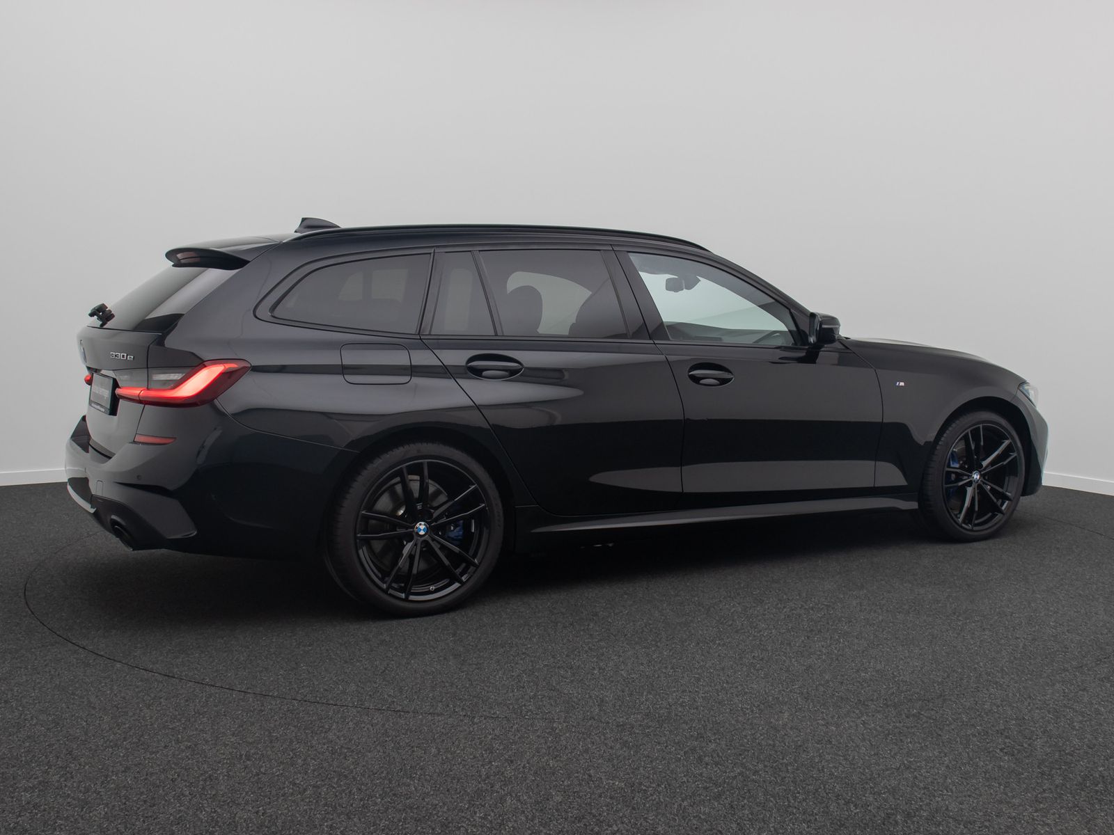 Fahrzeugabbildung BMW 330e xD M Sport DAB Laser Alarm Komfort 19Zoll