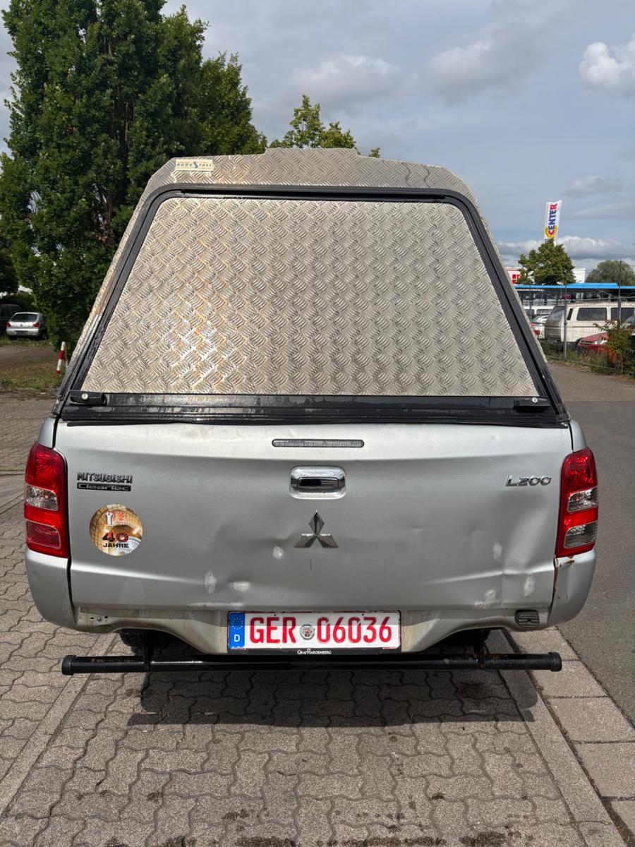 Mitsubishi L200