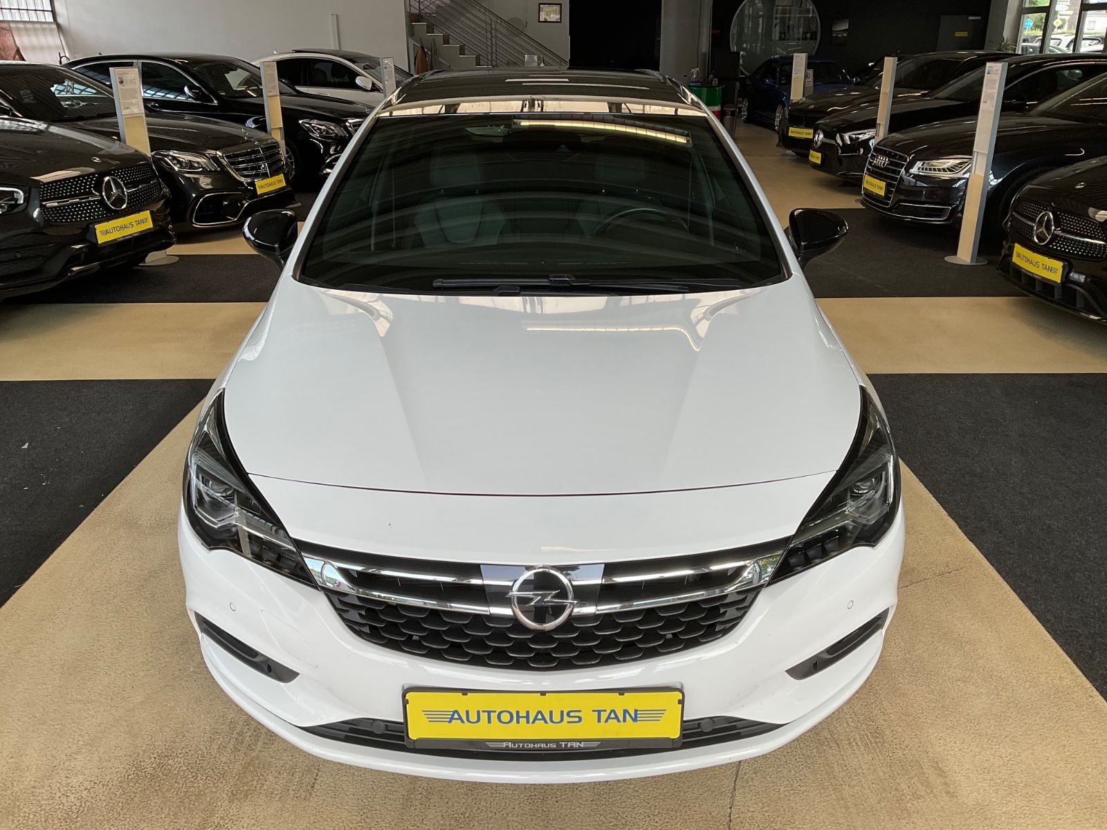 Fahrzeugabbildung Opel Astra K Sports Tourer Ultimate*OPC Line