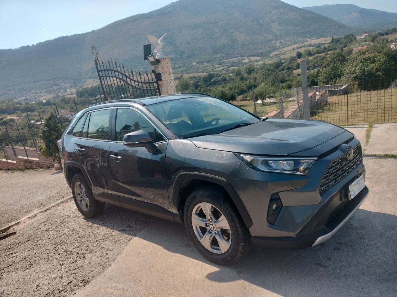 Toyota TOYOTA RAV4 Full Hybrid Aut. - 2022 - Rent to Bu imagem 3