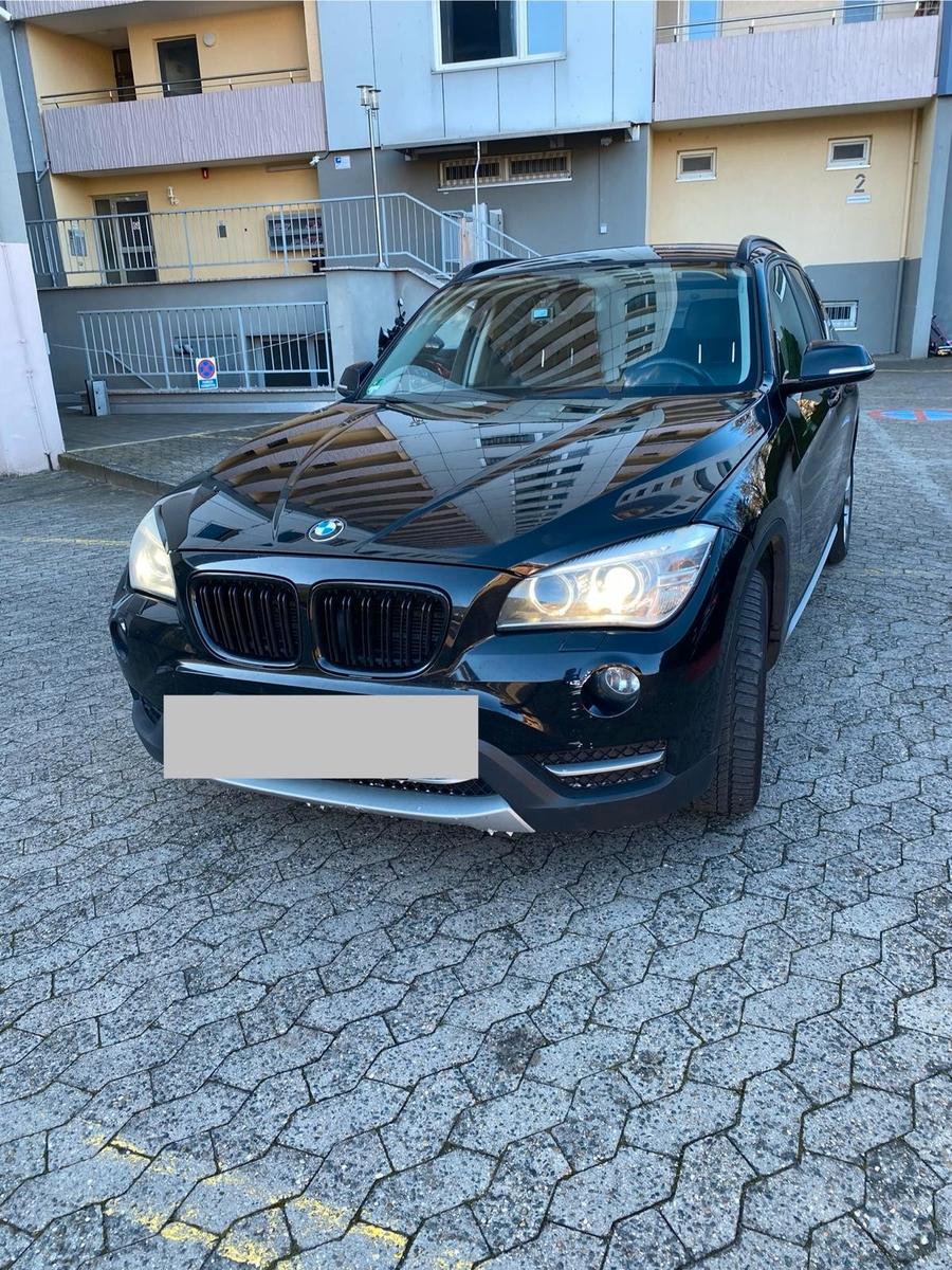 BMW X1 18 d sDrive Garantie