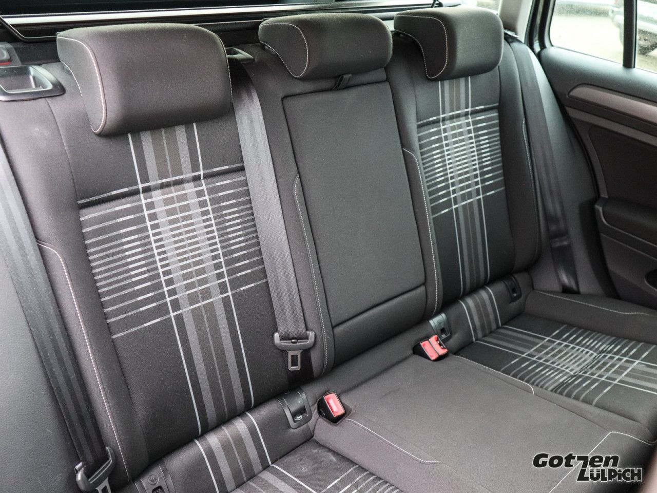 Fahrzeugabbildung Volkswagen Golf VII Variant 1.4 TSI BMT Lounge 1.4 TSI Navi
