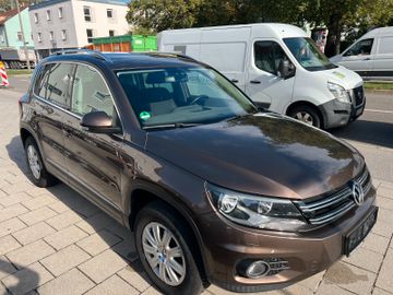 Volkswagen Tiguan - 2