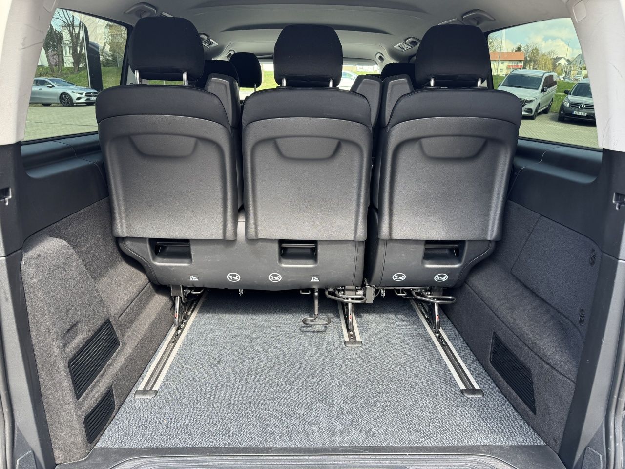 Fahrzeugabbildung Mercedes-Benz Vito 116CDI Tourer Pro 4x4 lang Klima*2Schiebet.