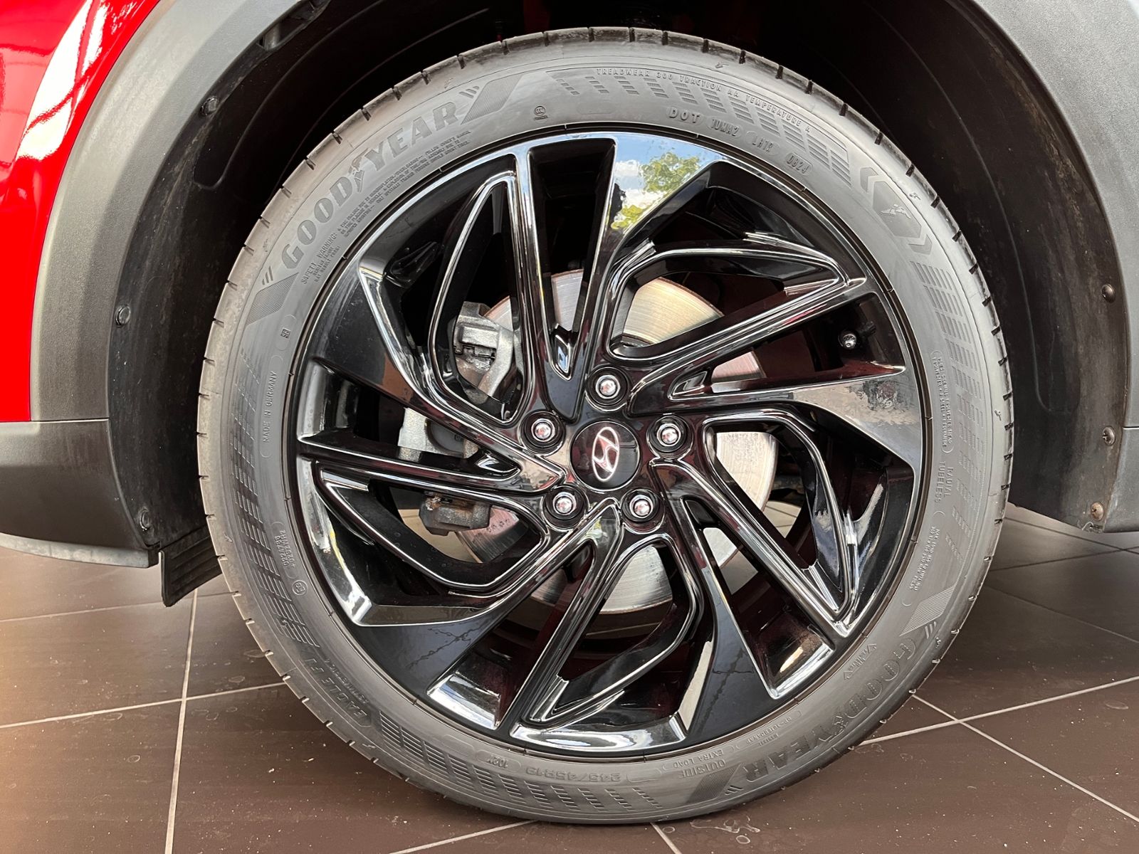 Fahrzeugabbildung Hyundai TUCSON N Line 4WD LED NAVI ALU
