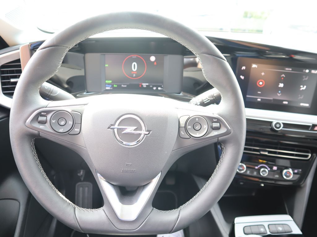 Fahrzeugabbildung Opel Mokka-e Elegance (B/B)