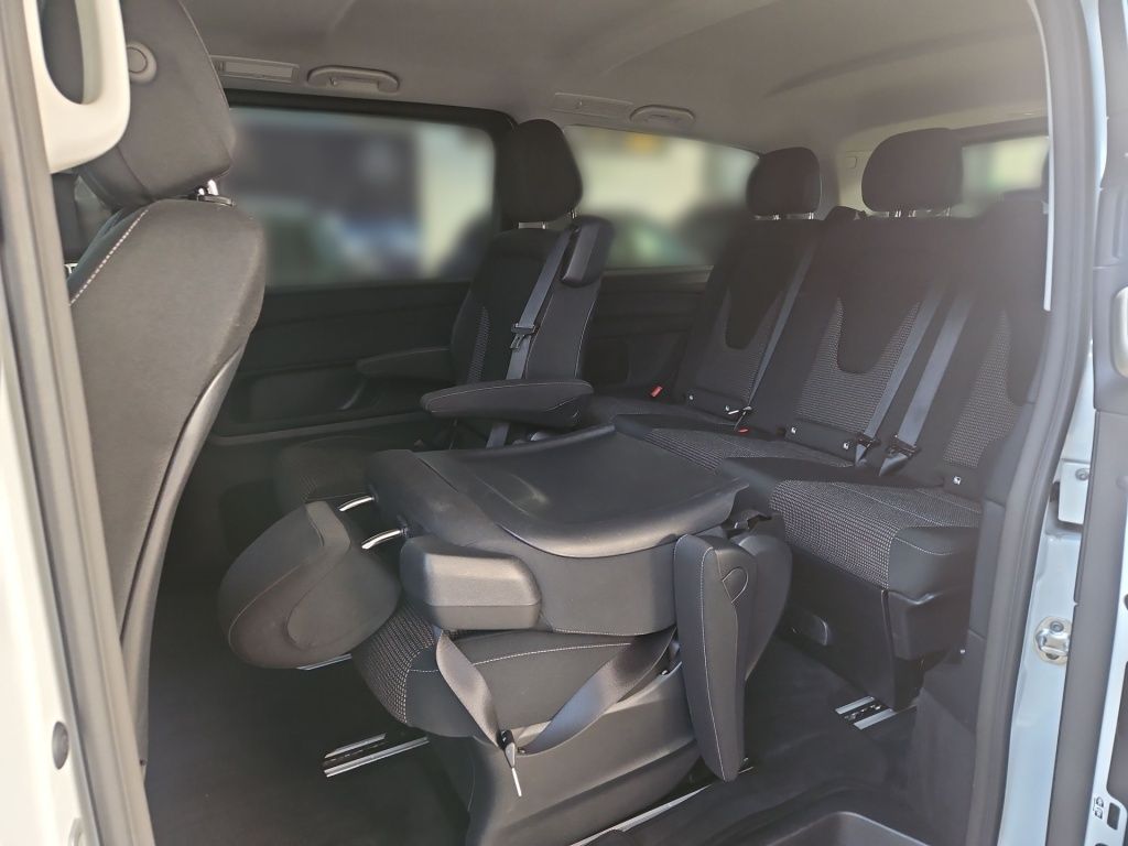 Fahrzeugabbildung Mercedes-Benz V 250 STYLE lang Liege-Paket 7 Sitze 2,5tAHK EAS