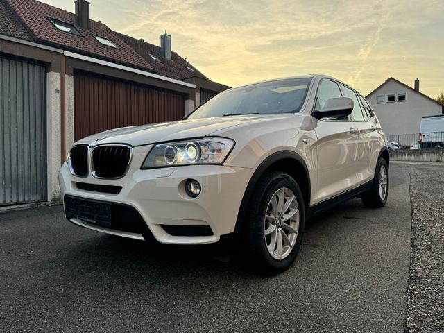 BMW X3 xDrive20d/bixenon/navi/panorama/temp/pdc