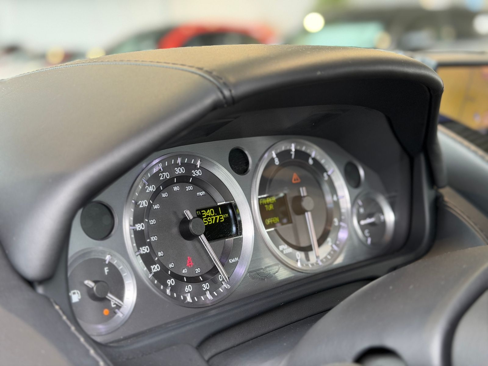 Fahrzeugabbildung Aston Martin Vantage  V8 KLIMA XEN NAV SHZ PDC LEDER