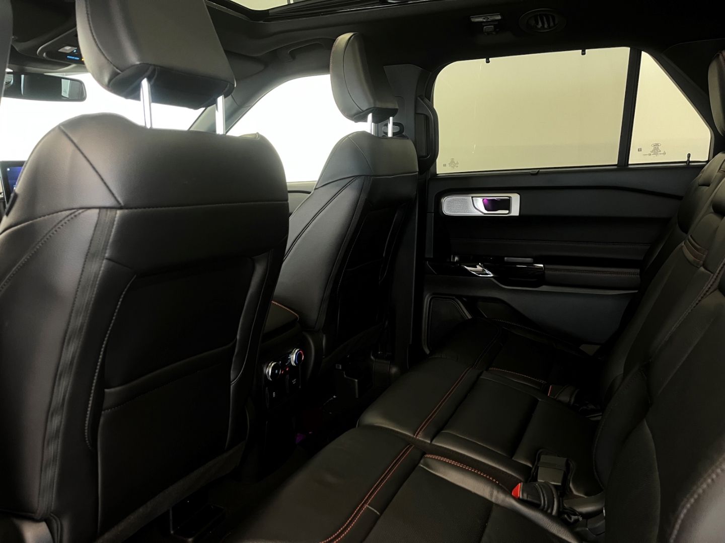 Fahrzeugabbildung Ford Explorer ST-Line, Panoramadach, B&O, Memory, Sit