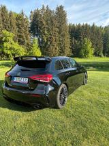 Mercedes-Benz A 35 AMG Mercedes-AMG 4MATIC - Mercedes-Benz A 35 AMG von privat