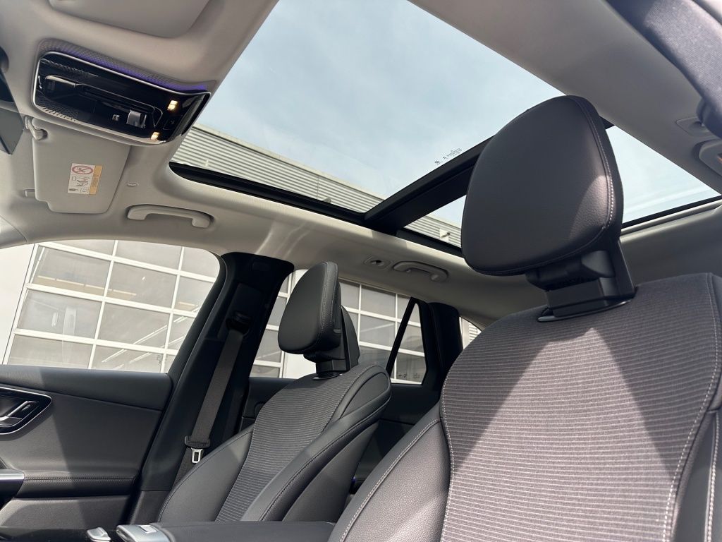 Fahrzeugabbildung Mercedes-Benz GLC 220 d 4M Avantg. AHK Distronic+ Pano LED SHZ