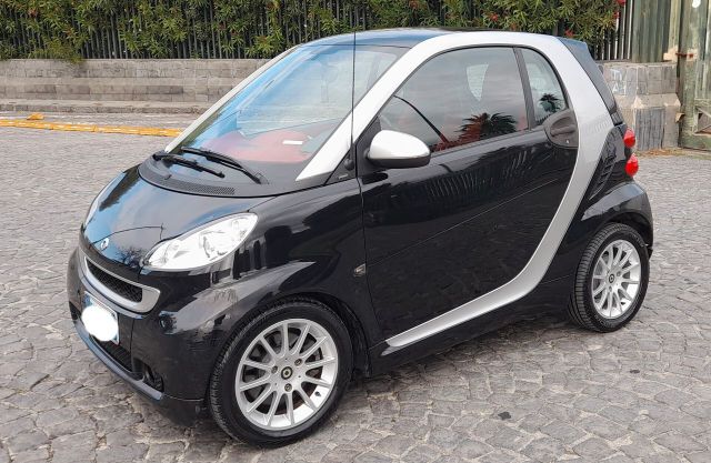 Smart ForTwo 1000 52 kW MHD coupé passion