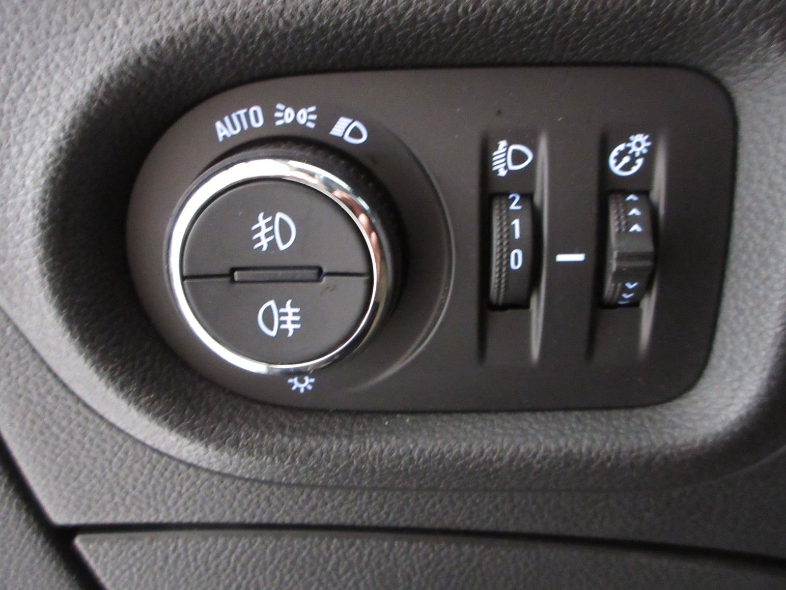 Fahrzeugabbildung Opel Astra K Sports Tourer Innovation Start/Stop