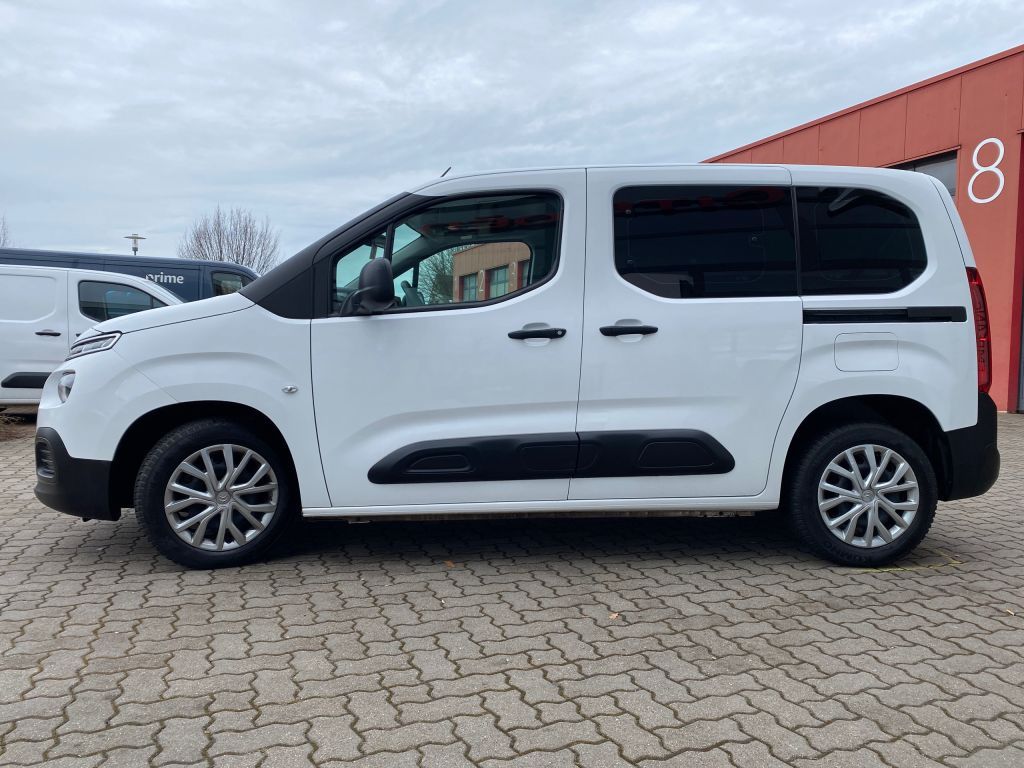 Fahrzeugabbildung Citroën Berlingo M PureTech 110 LIVE *Einparkhilfe*