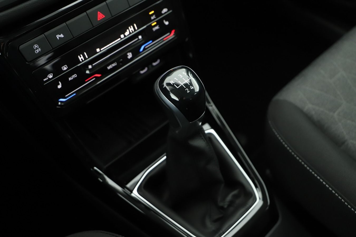 Volkswagen T-Cross - Bild 12