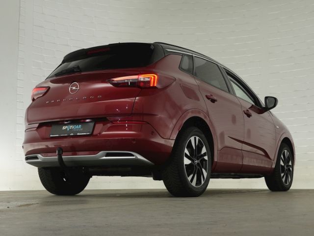 Grandland ELEGANCE AT+ANHÄNGERKUPPLUNG+LED MATRI