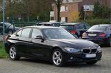 BMW 320 d Lim.TEMP PDC SHZ XEN EU5 S&S USB BT MFL BC - BMW: E32