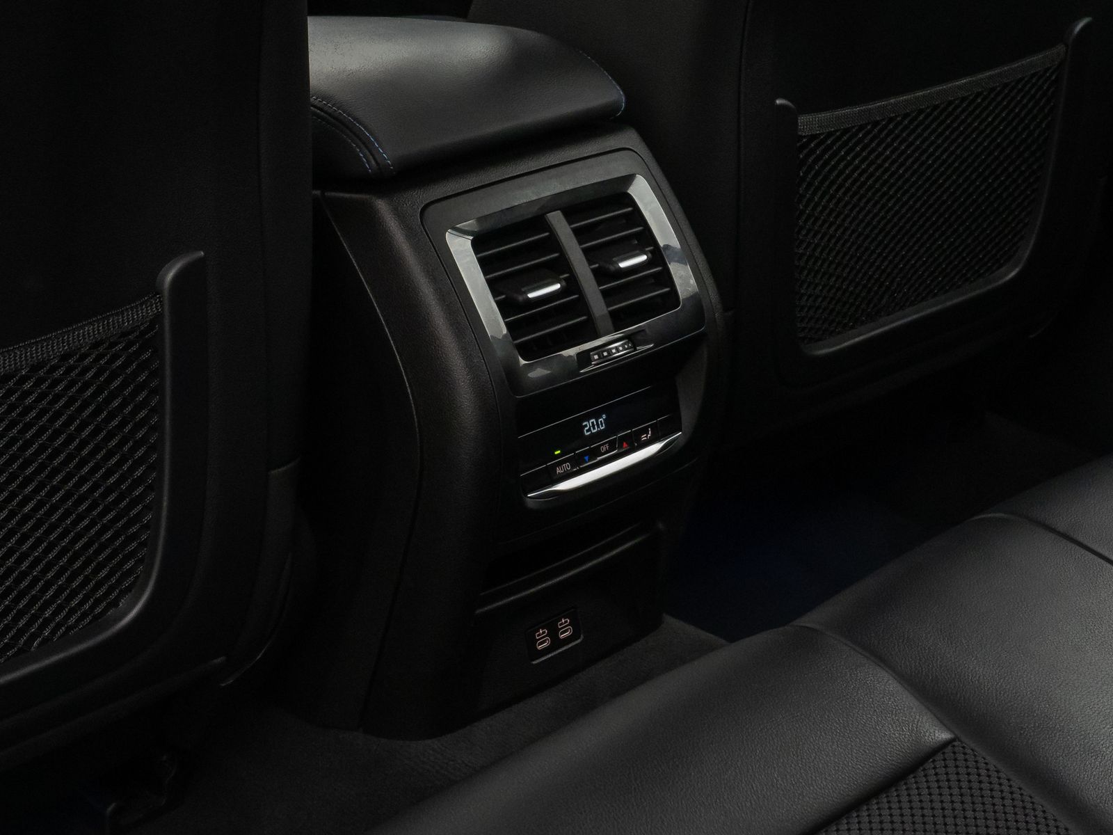 Fahrzeugabbildung BMW X3 xD20d M Sport Kamera DAB HiFi AHK Alarm 19Zol