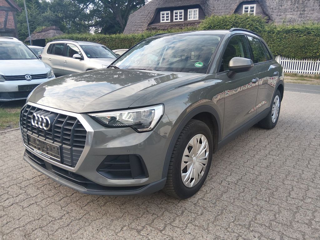 Image of Audi Q3