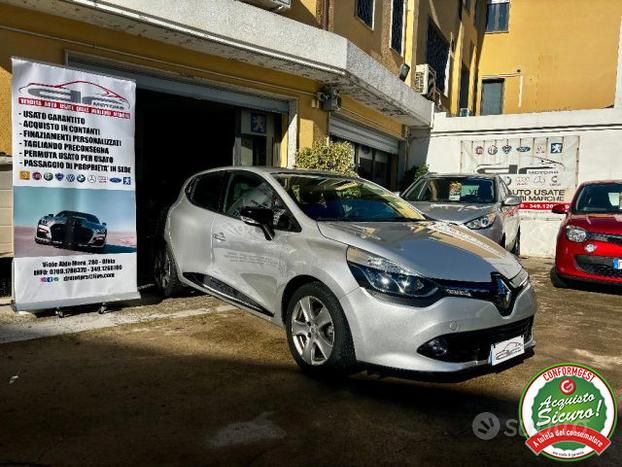 RENAULT Clio