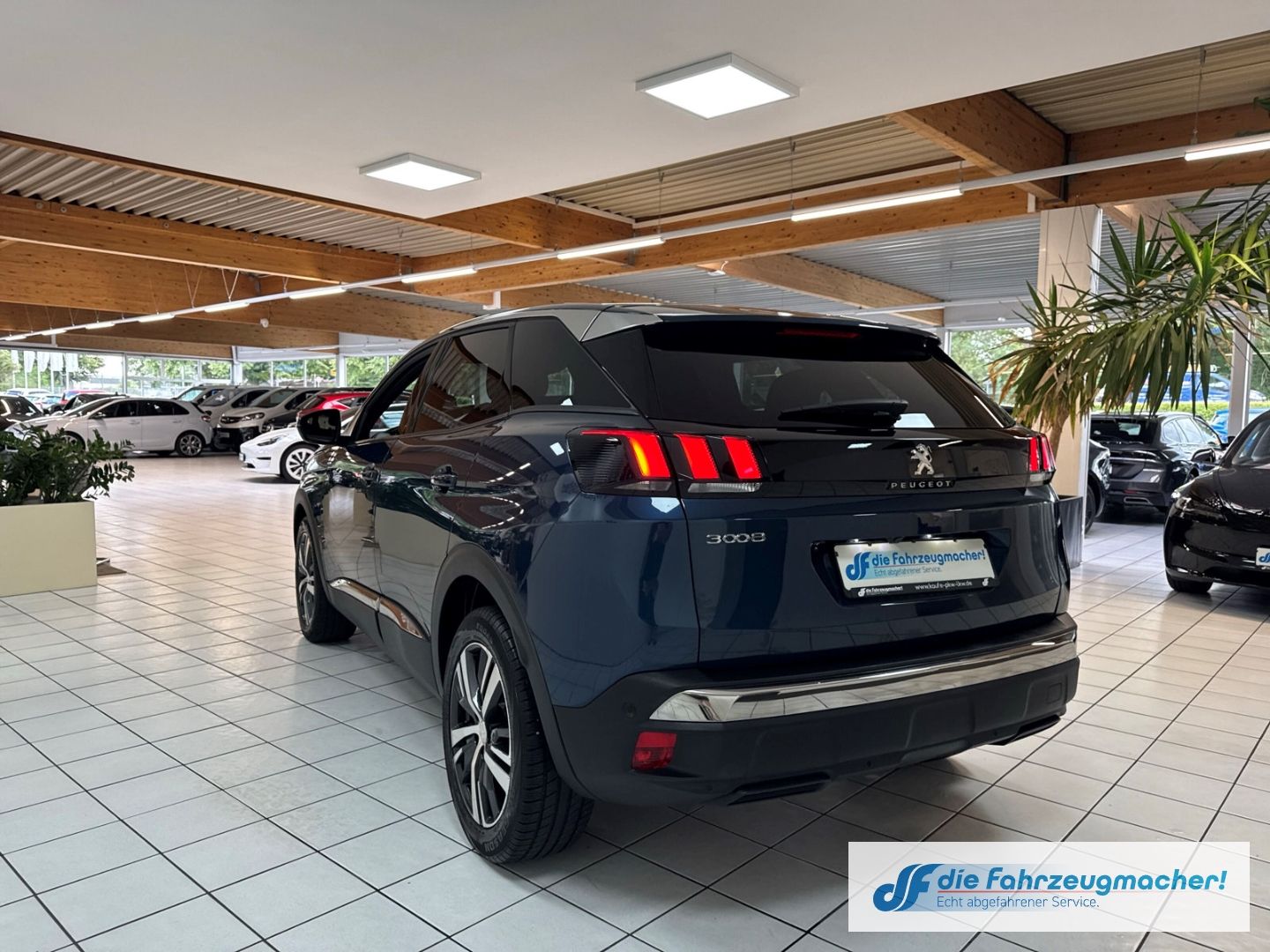 Fahrzeugabbildung Peugeot 3008 Allure Pack 1.2 PureTech 130 EU6d