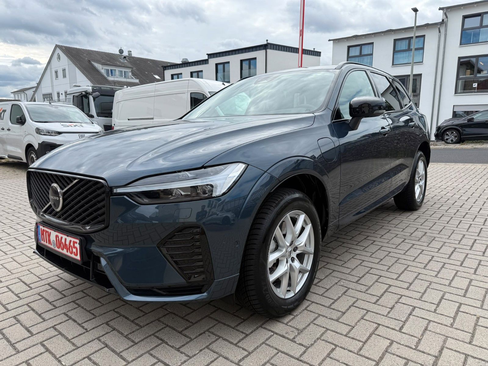 Volvo XC 60 XC60 Plus Dark Recharge Plug-In Hybrid AWD imagem 3