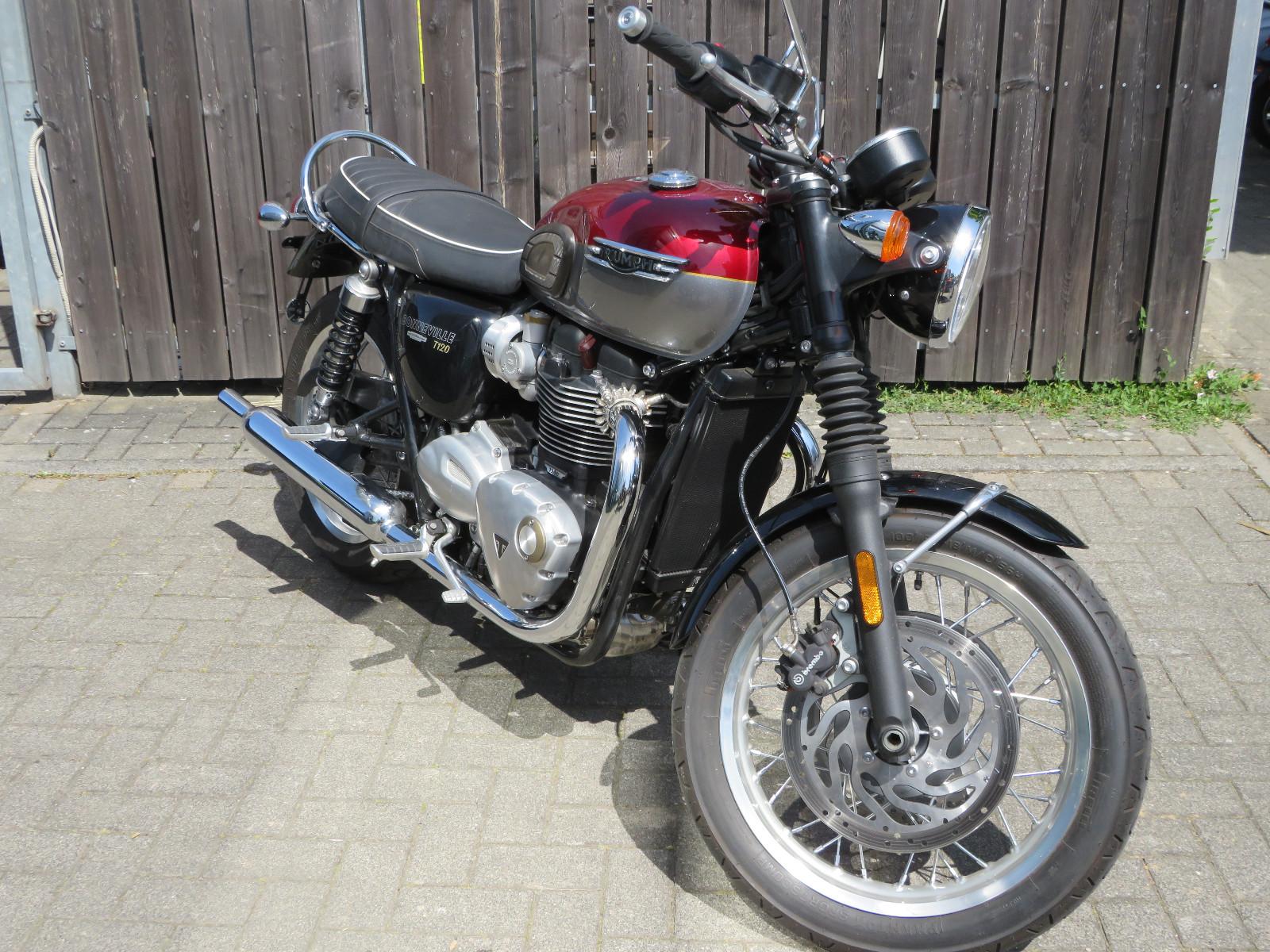 Triumph Bonneville  T120