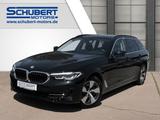 BMW 530 i Touring StandHZG Navi LED El.Heckklappe    - BMW 530 mit Benzin-Antrieb: Kombi
